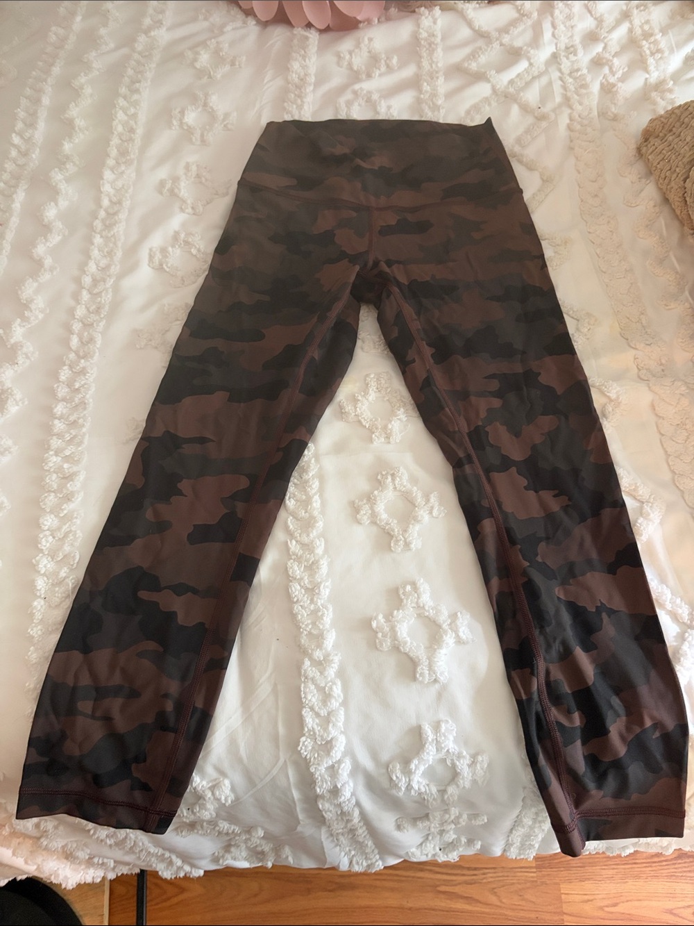 Lululemon Brown Camo Leggings size 4